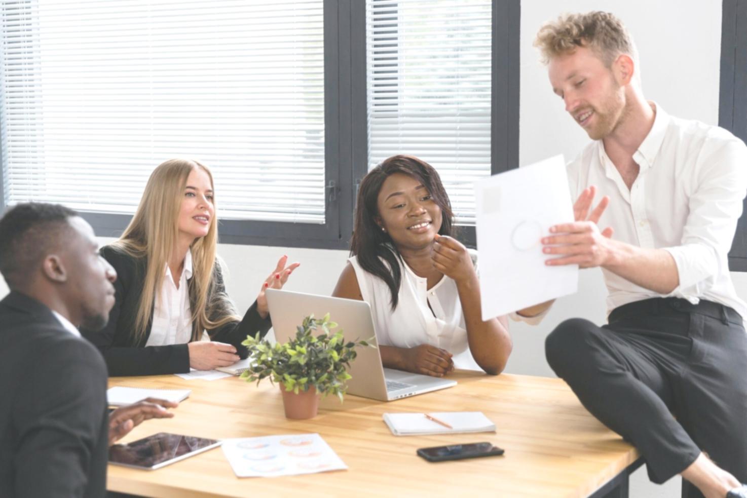 Planification budgétaire mensuelle avec objectifs financiers réalistes